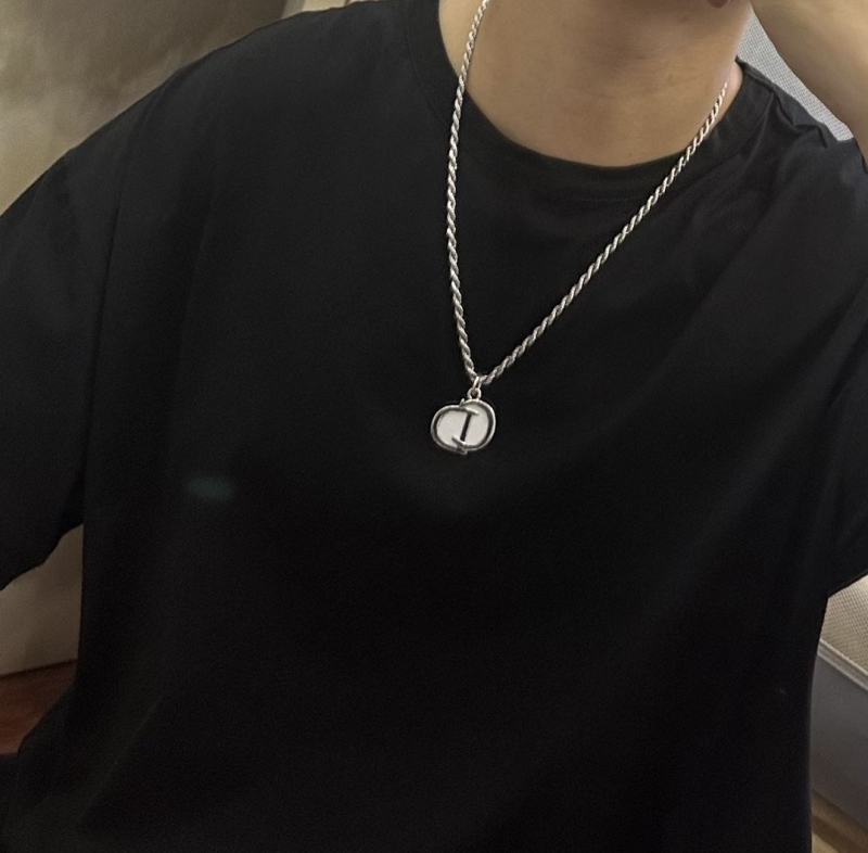 chr1st1an D10r necklaces